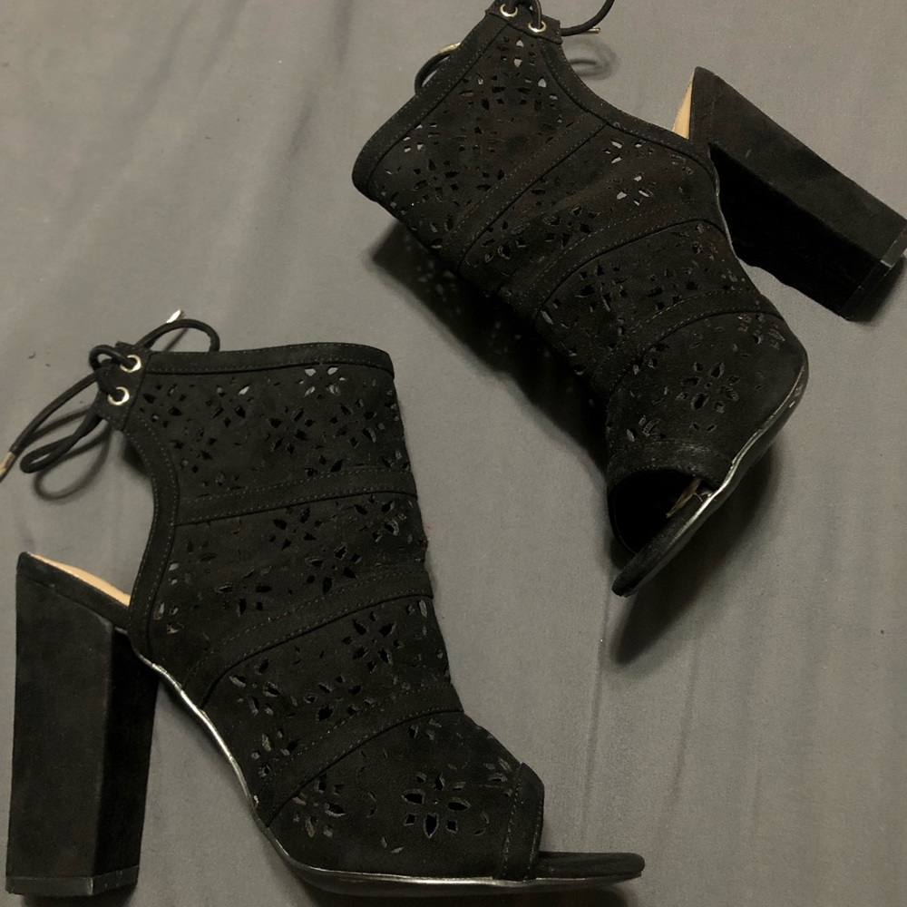 Justfab wedges in black with floral cutouts, size 9